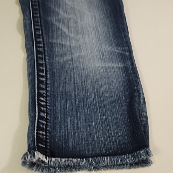 Miss Me Blue Ankle Cropped Capri Stretch Jeans with Embroidery Raw Hem - Picture 10 of 16